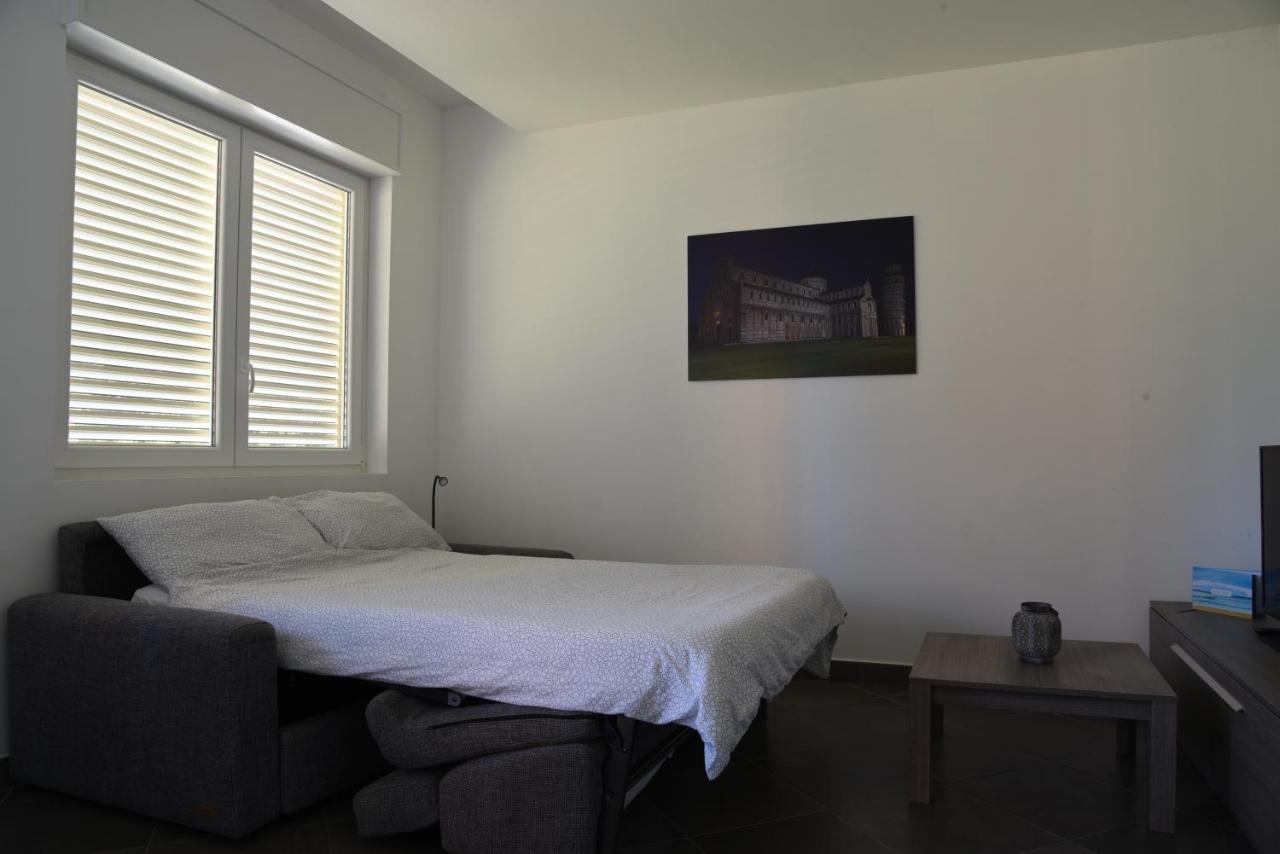 Residence Il Piviere App 7 With Private Garden Calambrone Bagian luar foto